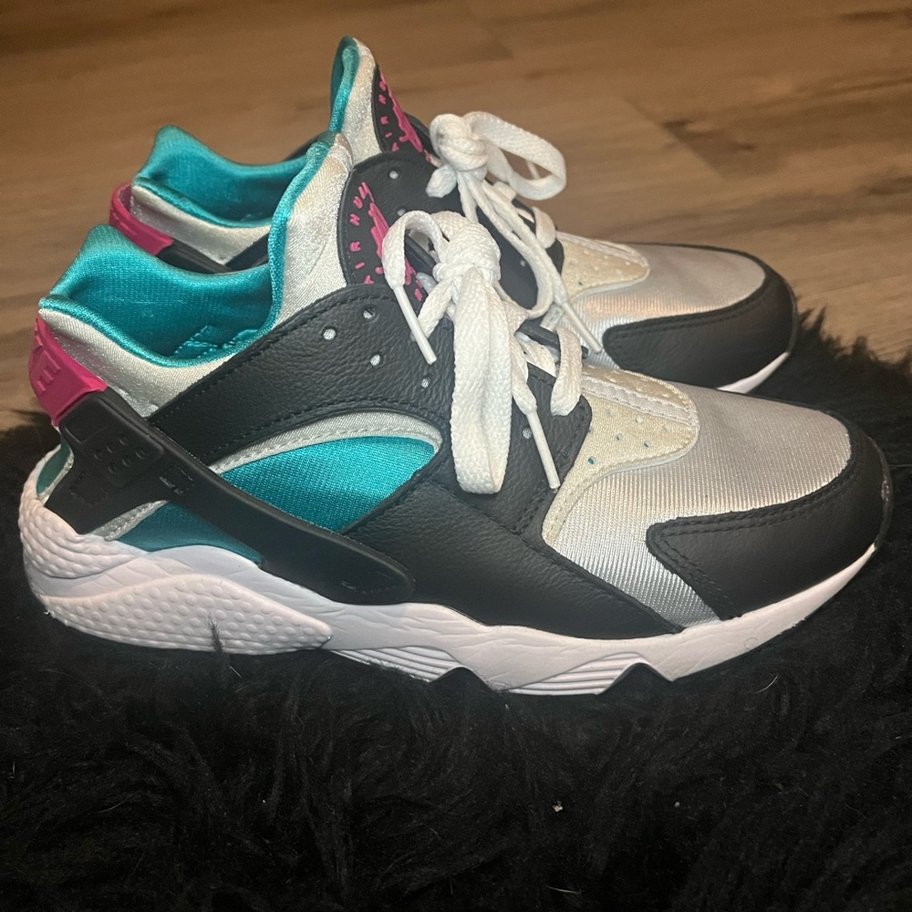 Nike Huarache Black, Pink, Grey
